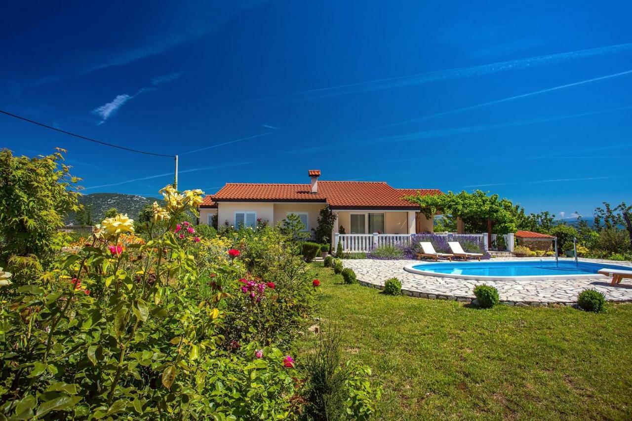 Villa Ana - 3 Bedroom Villa With Private Pool And Unspoiled Natural Environment Kucice Экстерьер фото
