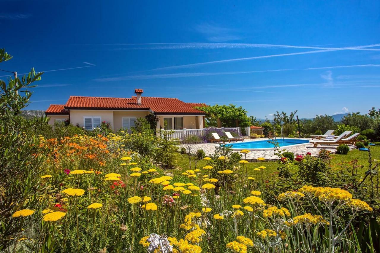 Villa Ana - 3 Bedroom Villa With Private Pool And Unspoiled Natural Environment Kucice Экстерьер фото