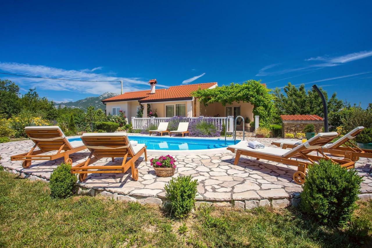 Villa Ana - 3 Bedroom Villa With Private Pool And Unspoiled Natural Environment Kucice Экстерьер фото